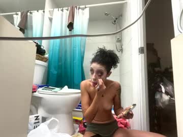 peachesnplumsxo