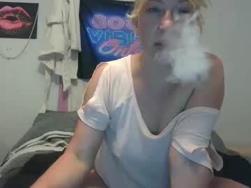 pinkwhitney618