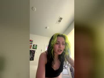 thebrattybelle9